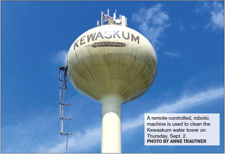 Cleaning The Kewaskum Water Tower